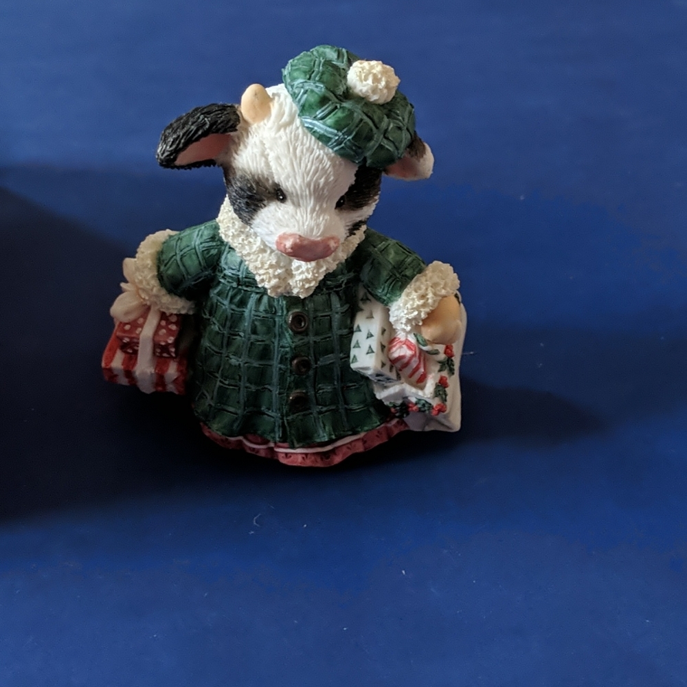 Mary's Moo Moo's Vintage Figurine